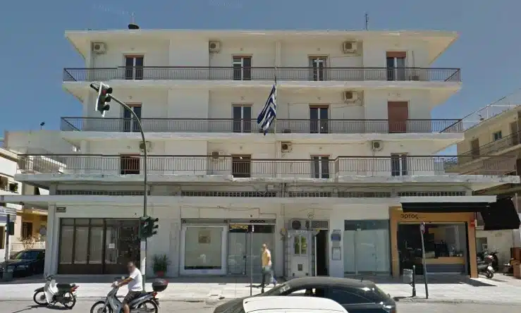 βια πατρα γυναικα την κυνηγουσε συντροφος